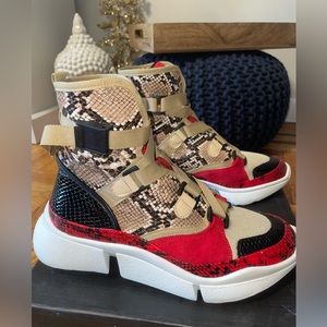 Fashion Nova High Too Snake Sneakers-Sz 7